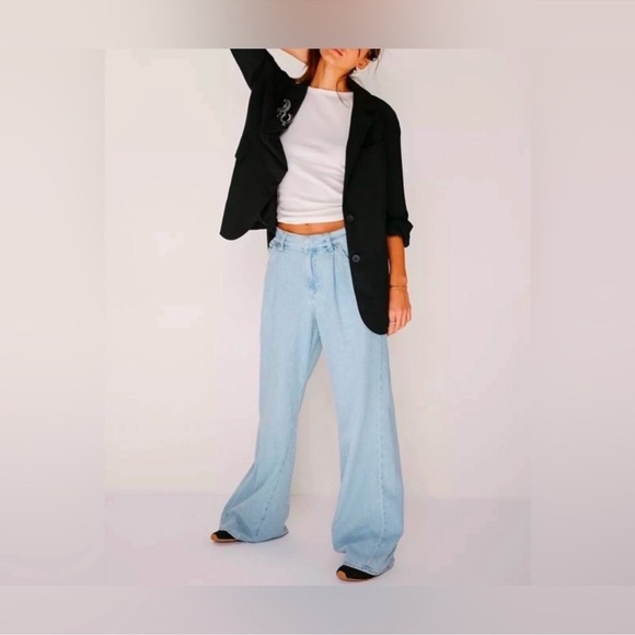 NWT Free People We the Free Sheridan Trouser Flare Jeans - Coventry Blue - 30 - Picture 4 of 11